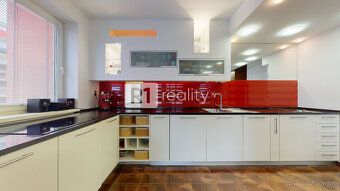 Typ: 3-izbový byt Ulica: Nalepkova Mestská časť: Centrum Obe