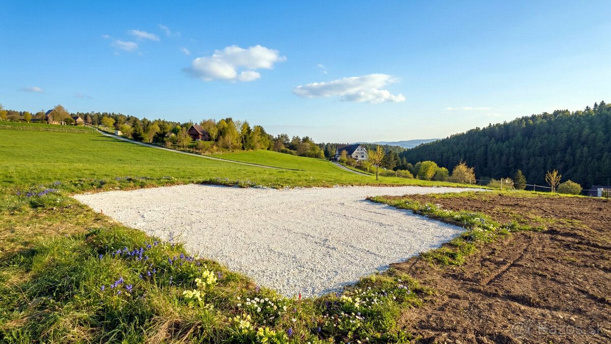 EXKLUZÍVNE! PREČO PRÁVE TENTO POZEMOK? 662 m² slnečnej parce
