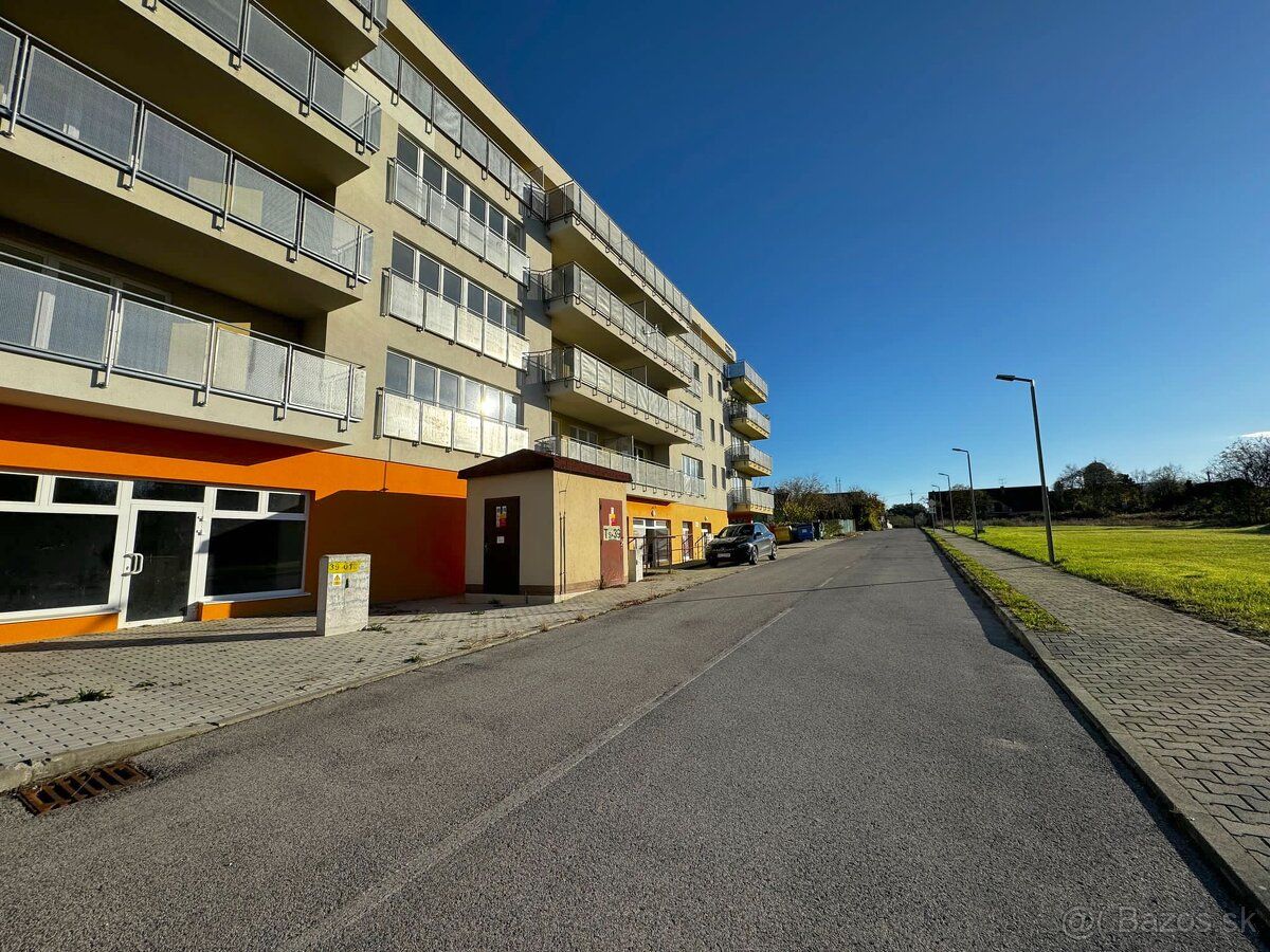 Exkluzívne vám ponúkame na predaj 2 izbový byt s balkónom v 