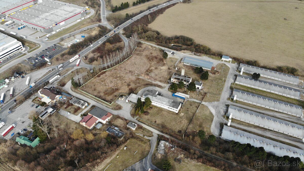 Ponúkame Vám na predaj stavebné parcely na priemyselné využi