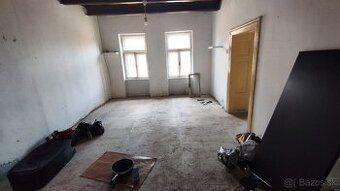 Ponuka - na predaj rodinný dom a pekný, rovinatý, stavebný p