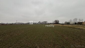 F013-14-SIRA3a
Na predaj 3x stavebný pozemok v katastrálnom 