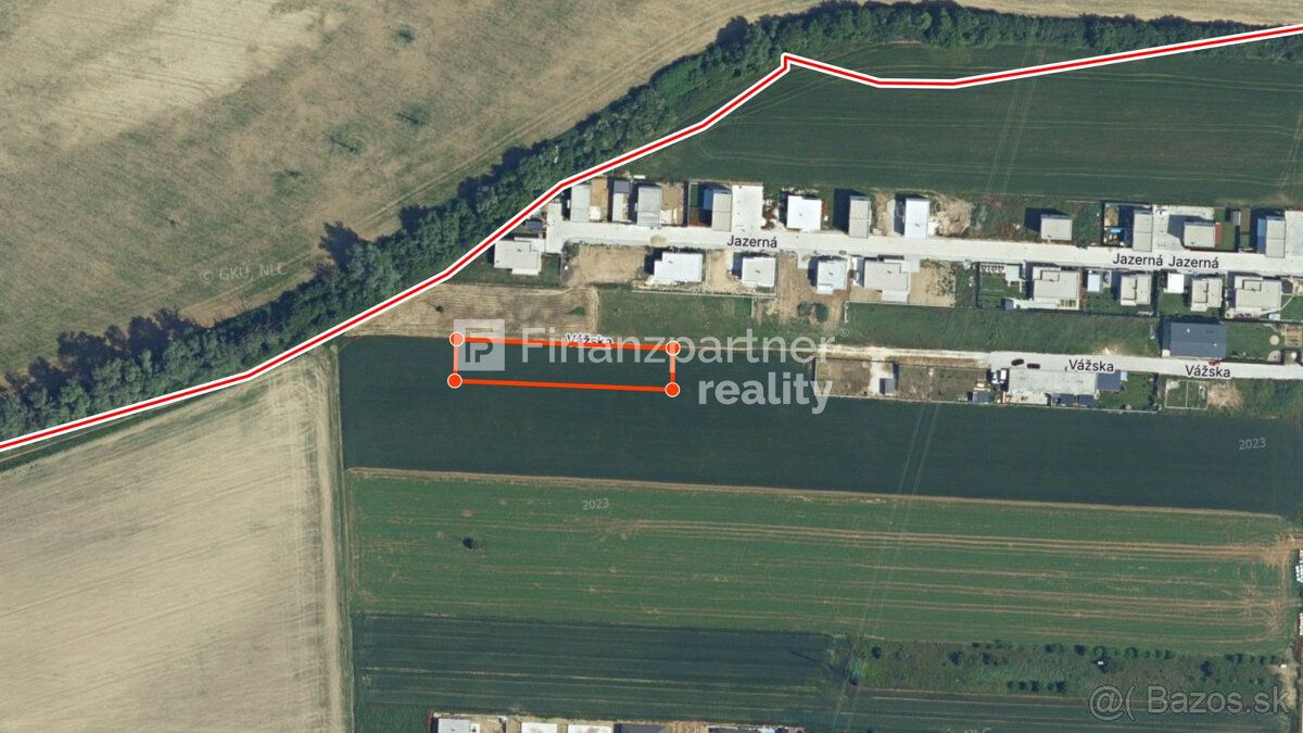F013-14-SIRA3a
Na predaj 3x stavebný pozemok v katastrálnom 