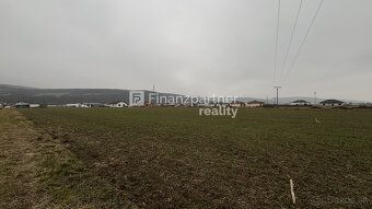 F013-14-SIRA3a
Na predaj 3x stavebný pozemok v katastrálnom 