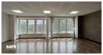 Na prenájom kancelársky priestor 34 m² – Trnava, Sladovnícka