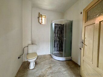 Ponúkame Vám exkluzívne na predaj rodinný dom v pôvodnom sta