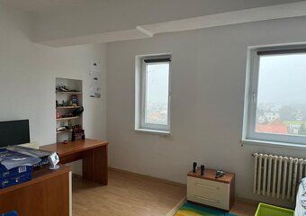 Ponúkame na predaj rodinný dom v obci Štitáre vzdialenom od 