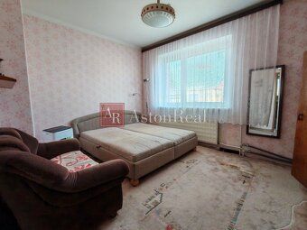 AstonReal ponúka v zastúpení majiteľa priestranný mestský tr