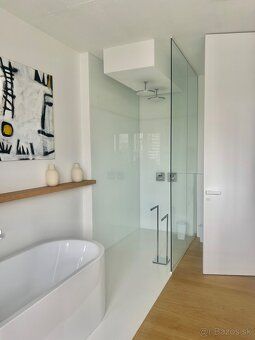 LUXURY ESTATE ponúka na predaj Luxusný 4 izbový penthouse s 