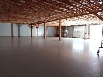 🏭 Na prenájom: Praktický sklad / dielňa – 100 m², Levice
Hľa