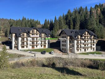 APARTMÁNY LITMANOVÁ - SKOLAUDOVANÉ 3 IZBOVÉ APARTMÁNY PRIAMO