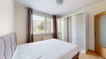 Typ: 2-izbový byt Ulica: Teplická Obec: Piešťany
Hľadáte býv
