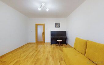 PROXAM reality exkluzívne ponúka na predaj priestranný rodin