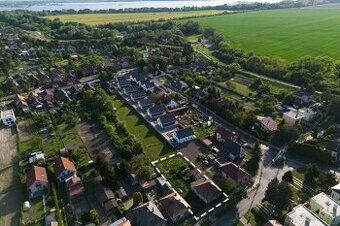 Typ: Rodinný dom Ulica: Nám. sv. Františka Obec: Kalinkovo
B