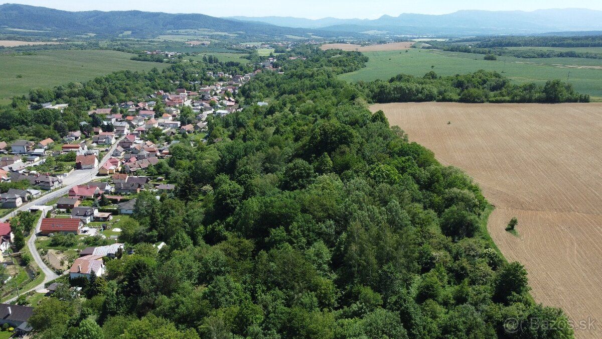 Ponúkame na predaj pozemok – záhradu s celkovou výmerou 1 80