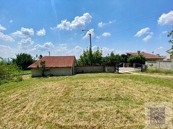 Ponúkame na predaj stavebné pozemky Nitra - Zobor.
1) Pozemo