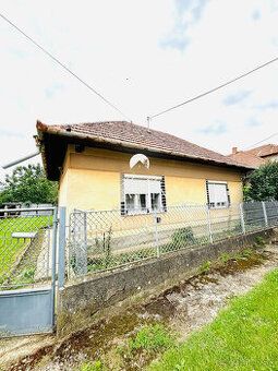Rodinný dom s rozlohou 120 m2 na úplne rovinatom pozemku s r