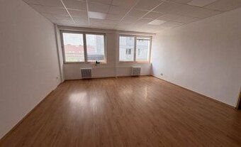 Reality Kolesár má na prenájom kancelársky priestor 42 m2 v 