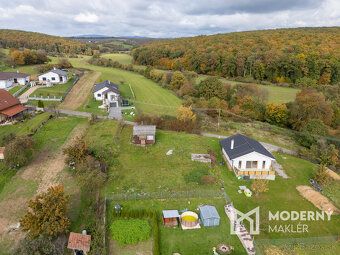 Typ: Stavebný pozemok Ulica: - Obec: Brezolupy
Moderný maklé