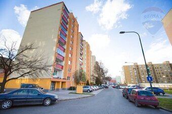Ponúkam do prenájmu garsónku o výmere 24 m², /450 Eur/vo Vra