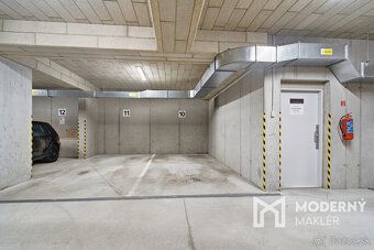 Typ: 2-izbový byt Obec: Šamorín
Moderný maklér ponúka na pre