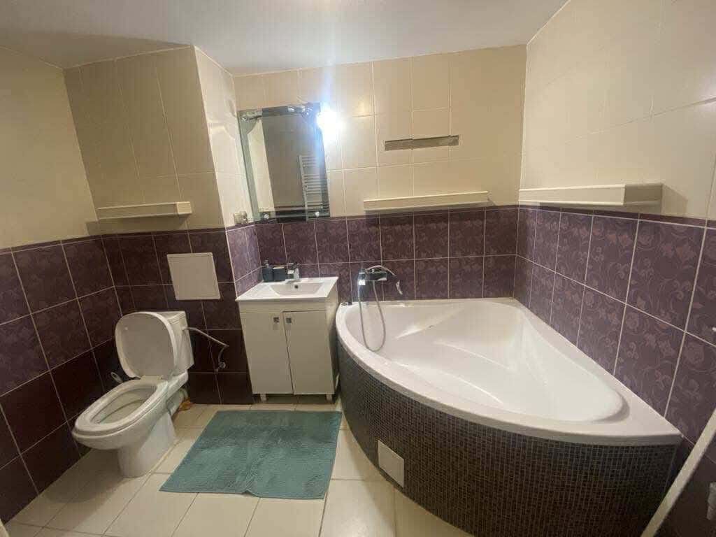 Ponúkame na predaj 2-izbový byt s výmerou 63,88 m², ktorý sa