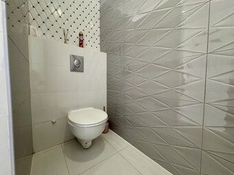 KING REAL exkluzívne ponúka na predaj zariadený priestranný 