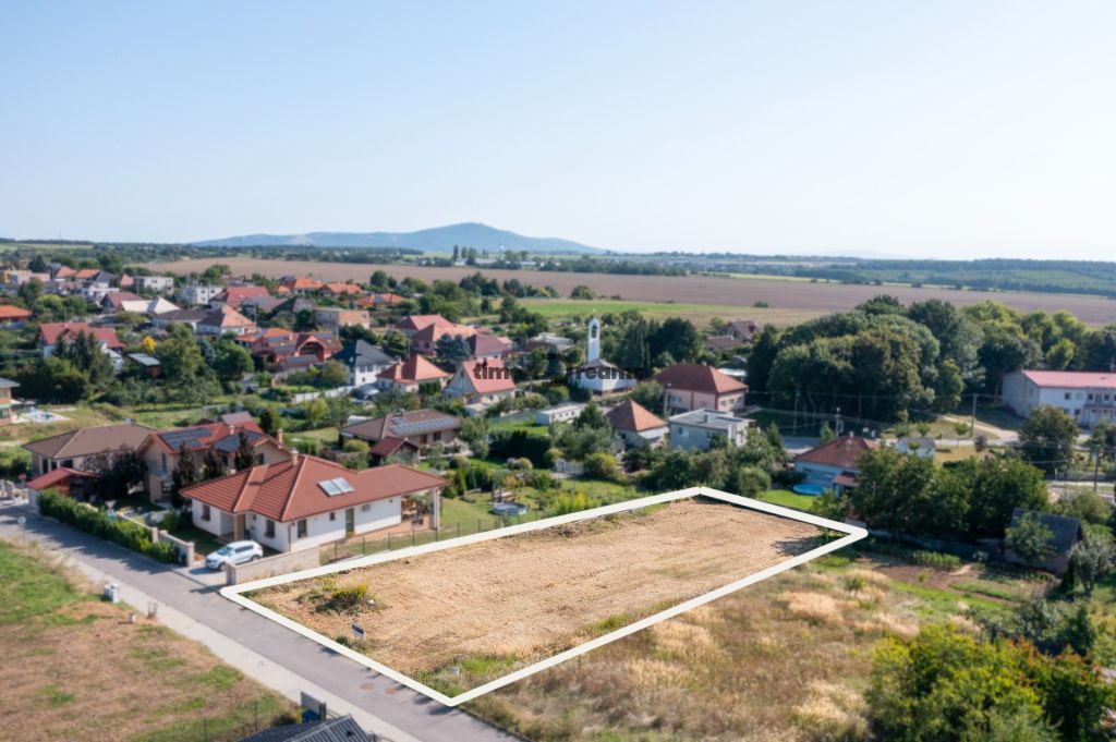 Realitná spoločnosť Time4dreams Vám ponúka NA PREDAJ Pozemok