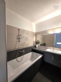 EXKLUZÍVNE IBA U NÁS! Realitná kancelária RE/MAX ponúka na p