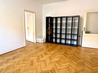 Na prenájom 2 izbový byt priestranný, 65 m2, pod stanicou s 