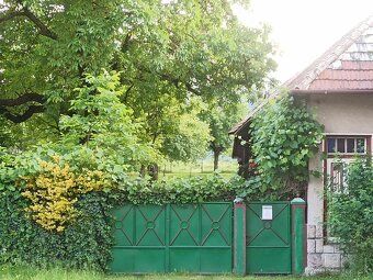 ponúkame na predaj tradičný gánkový rodinný dom v prebiehajú