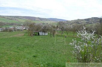 Ponúkame na predaj pozemok s výmerou 1070 m2 v meste Hanušov