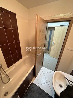 XEMAR (, alebo 0944 107 803) ponúka na predaj 2 izb. byt pár