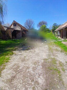 Ponúkam sukromne na predaj starší RD v Dačov Lome vhodný na 