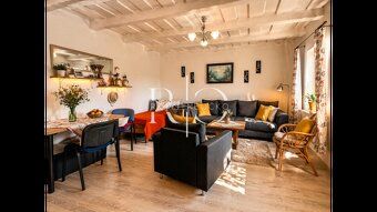 Typ: Apartmánový dom Obec: Podhájska
Kancelária realitné Očk