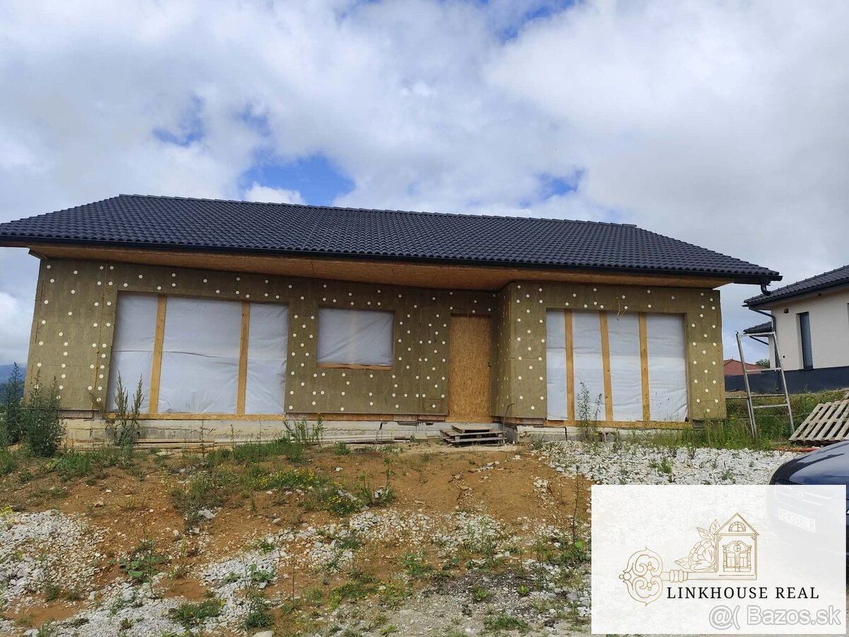 Linkhouse real s.r.o na predaj RD -drevodom v Rožnave 220M2 