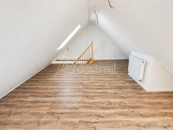 New 3-bedroom maisonette apartment of 71 sqm with balcony near park in Tomášikovo