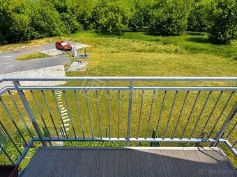 New 3-bedroom maisonette apartment of 71 sqm with balcony near park in Tomášikovo