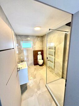 We offer for rent a modern and completely renovated 3-bedroom apartment of 66 m² in Giraltovce.