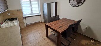 SLOVREAL offers for sale a completely renovated 3-room apartment
