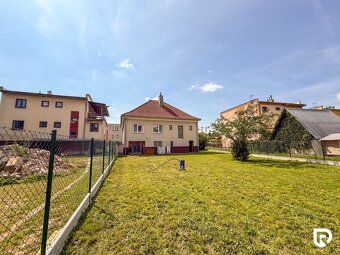 RADO Reality offers for sale a brick family house built in 1977 on land with an area of 733 m2…