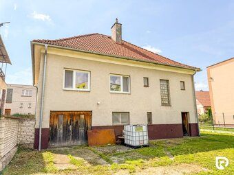 RADO Reality offers for sale a brick family house built in 1977 on land with an area of 733 m2…