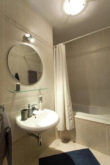 I am offering for sale a beautiful and spacious apartment in an apartment house
