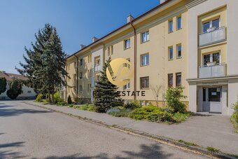 Zuzana Bojdová +421 904 300 202 e-mail:
V2 Real Estate Ponúk