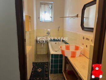 Xemar ( alebo 0918 971 292 ) ponúka na predaj priestranný, d