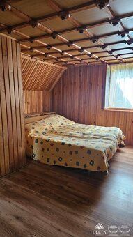DELTA PROPERTY Vám ponúka na predaj trojpodlažnú drevenicu n