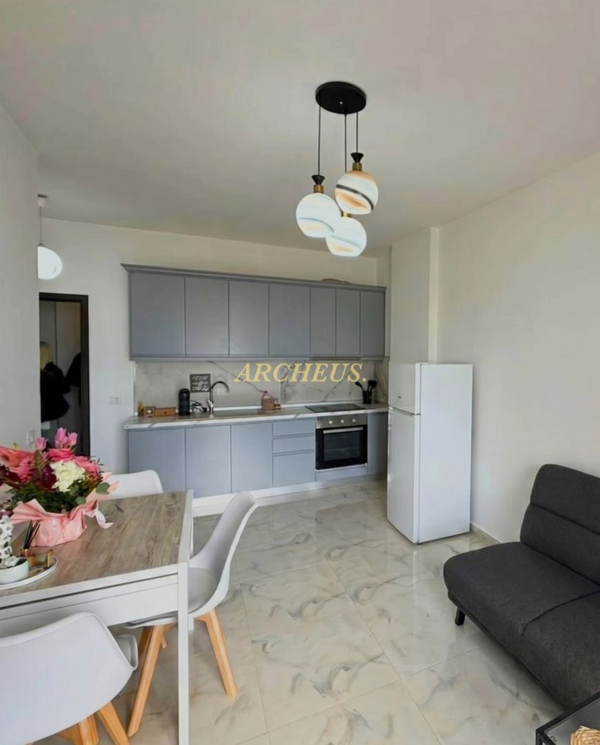 🏡 Štúdiový 2-izbový apartmán s balkónom – Drač (Golem), Albá