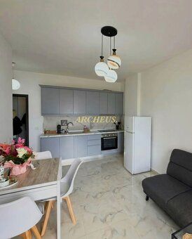 🏡 Štúdiový 2-izbový apartmán s balkónom – Drač (Golem), Albá