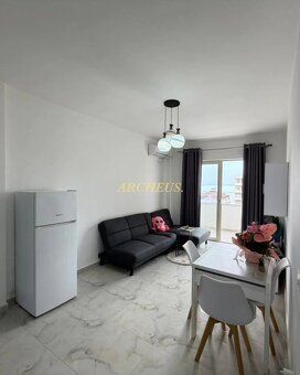 🏡 Štúdiový 2-izbový apartmán s balkónom – Drač (Golem), Albá