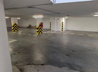 Ponúkame Vám na predaj parkovacie státie v podzemnej garáži 